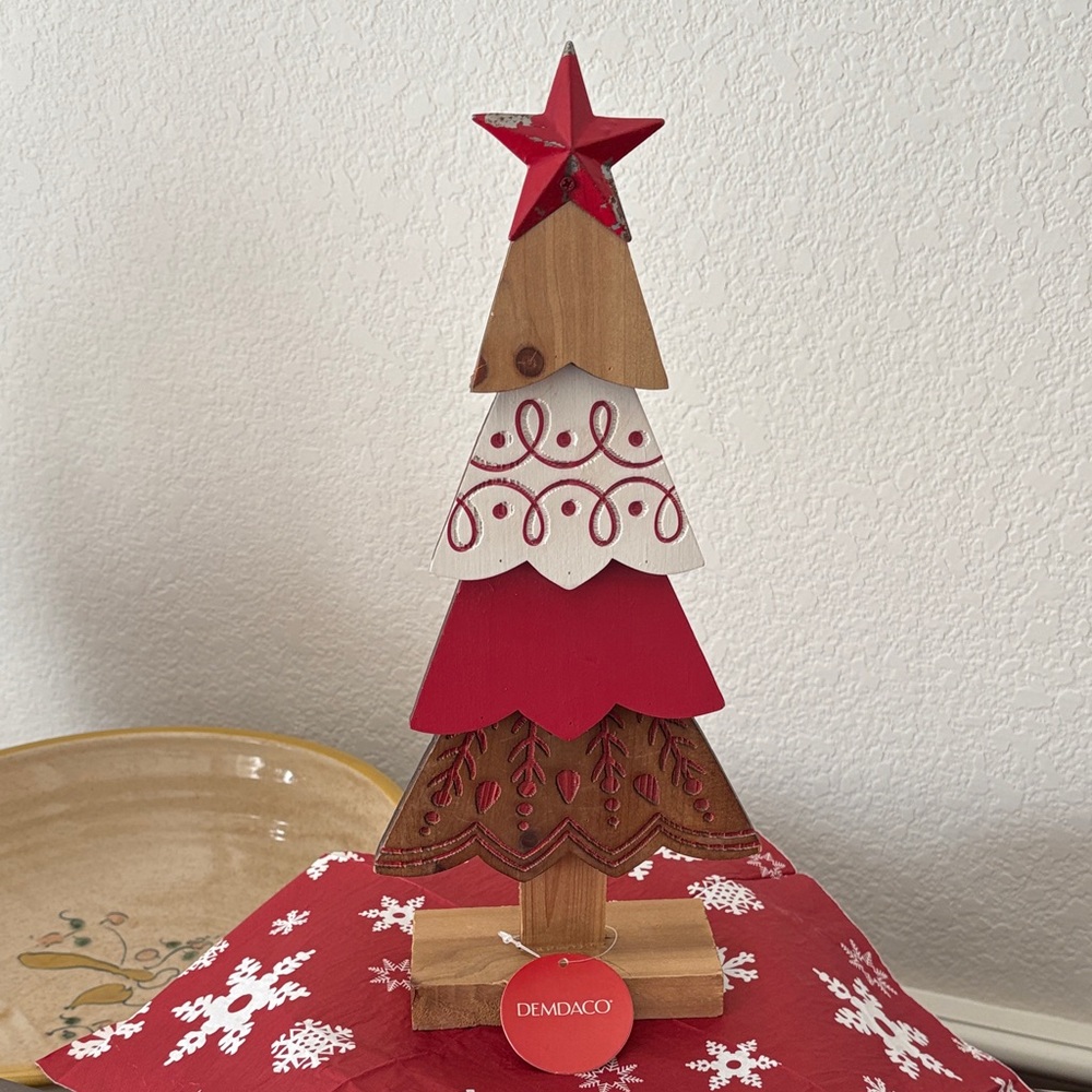 Demdaco Festive Red and White Wooden Tree